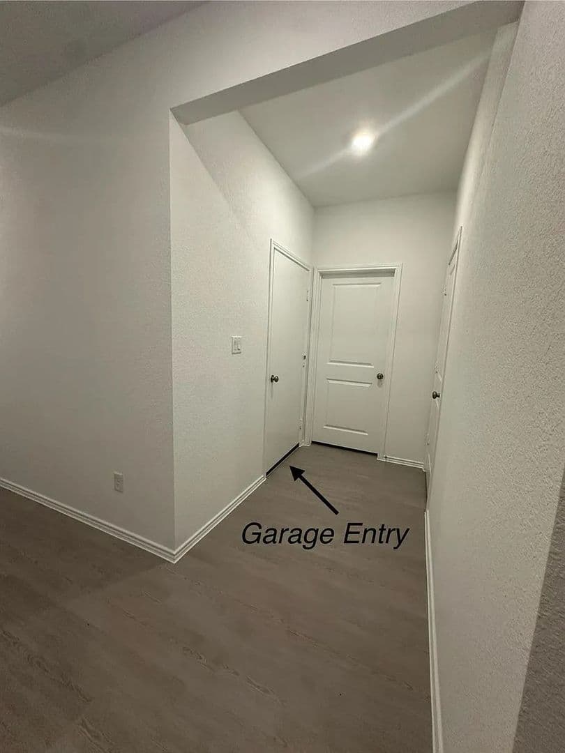 Leander House: 1320 Pickerel St
