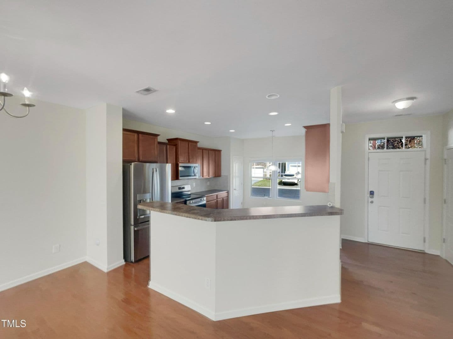 Morrisville House: 705 Keystone Park Dr