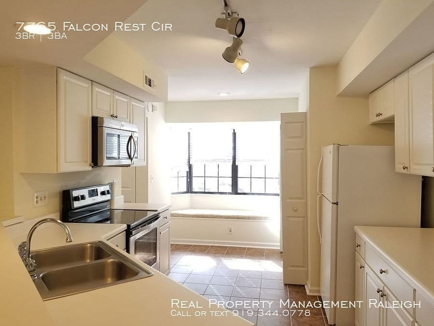 Raleigh House: 7765 Falcon Rest Cir