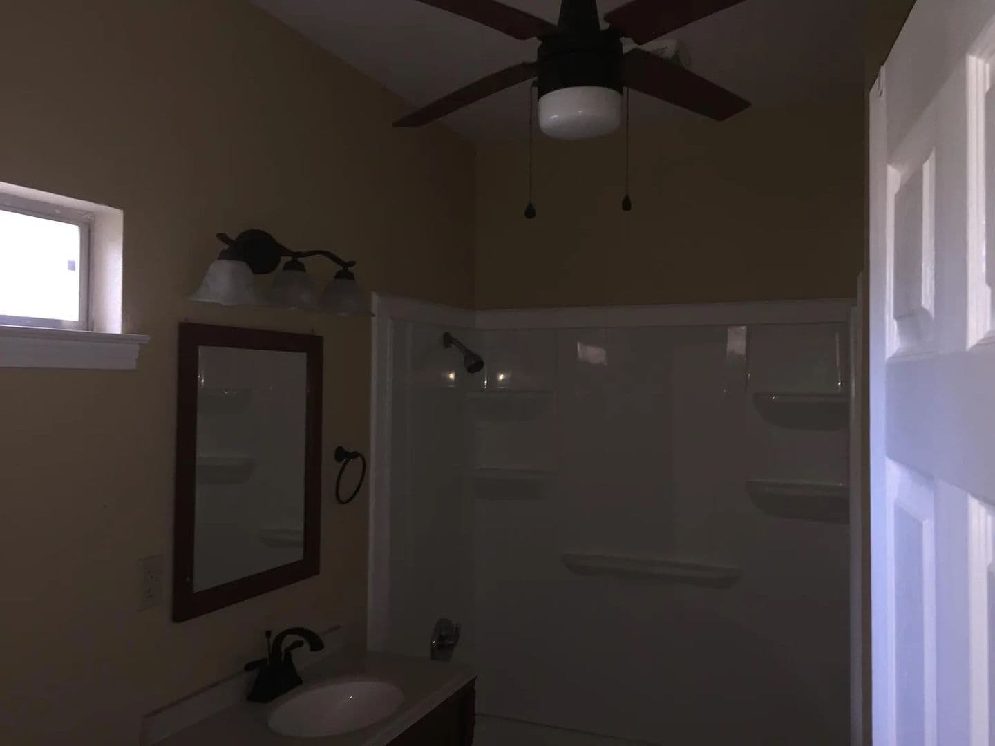 San Antonio House: 411 E Laurel