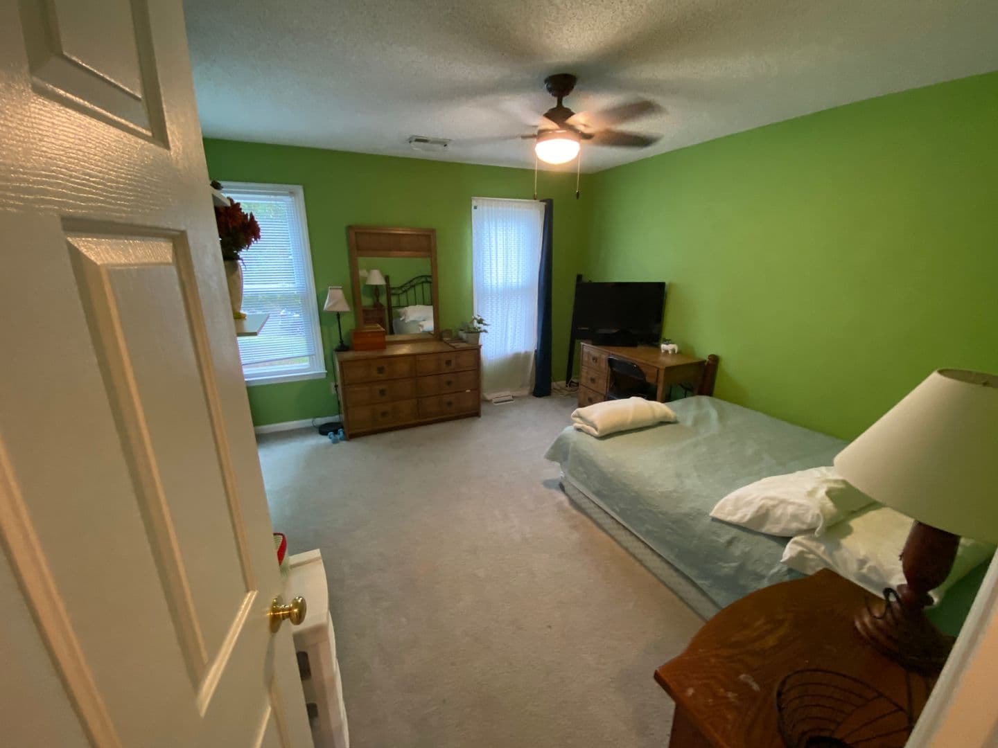 Raleigh House: 3209 Daingerfield Dr