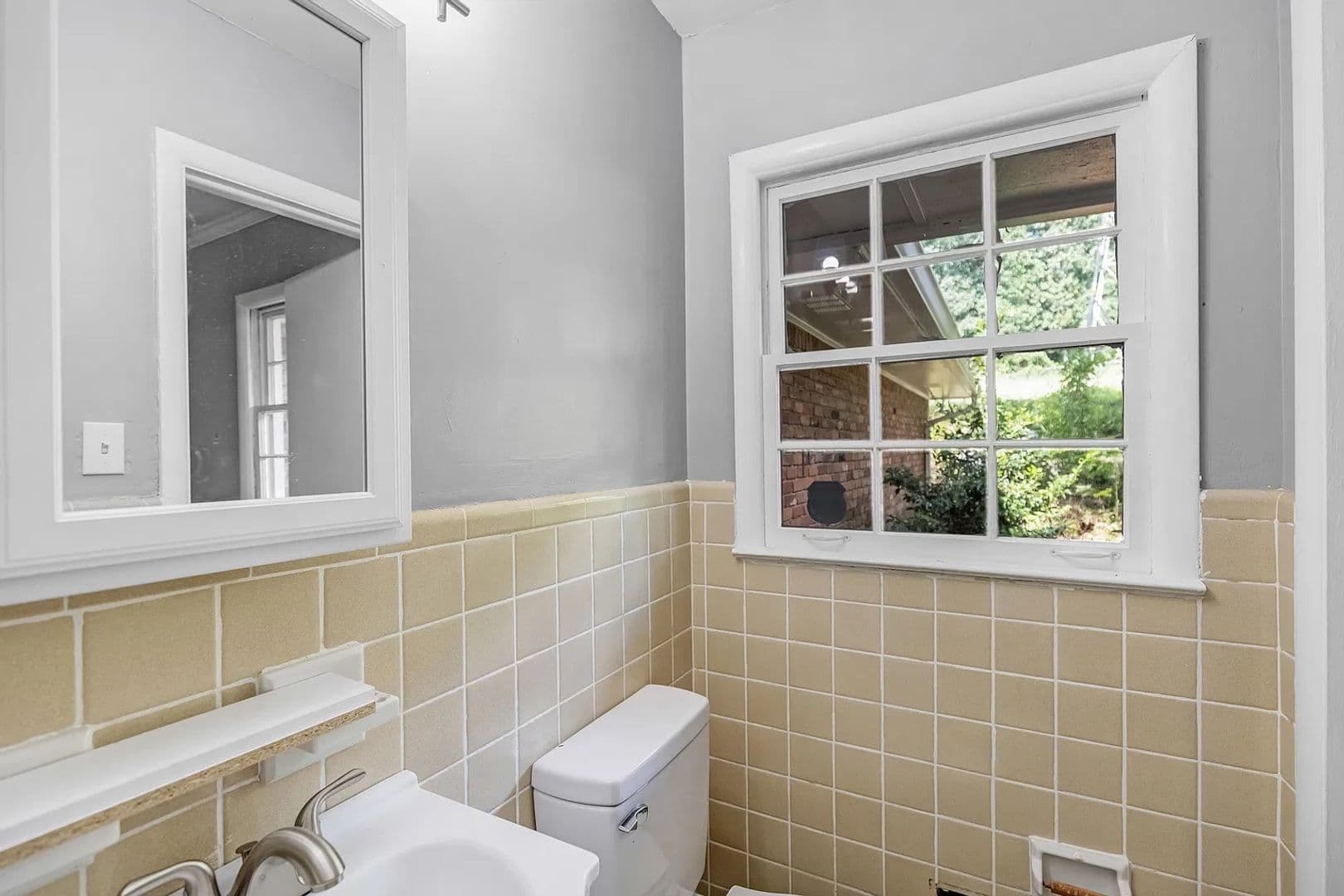 East Point House: 3201 Beech Dr