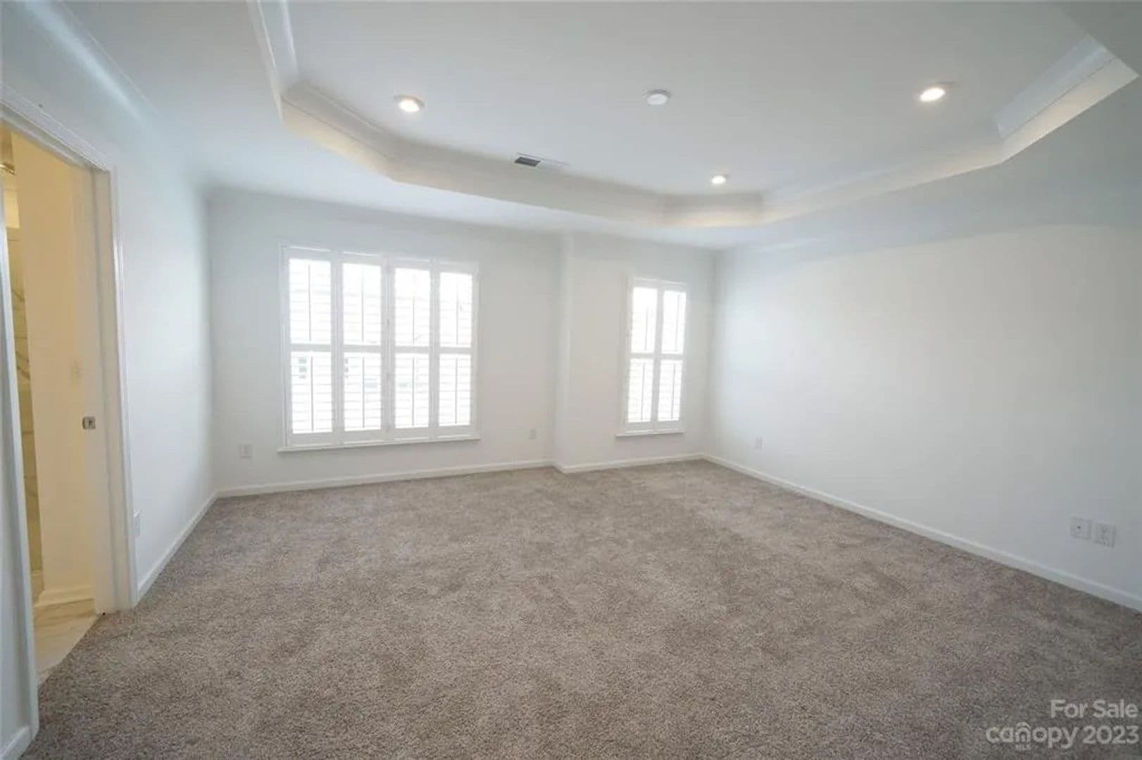 Charlotte House: 22047 Lani Dr