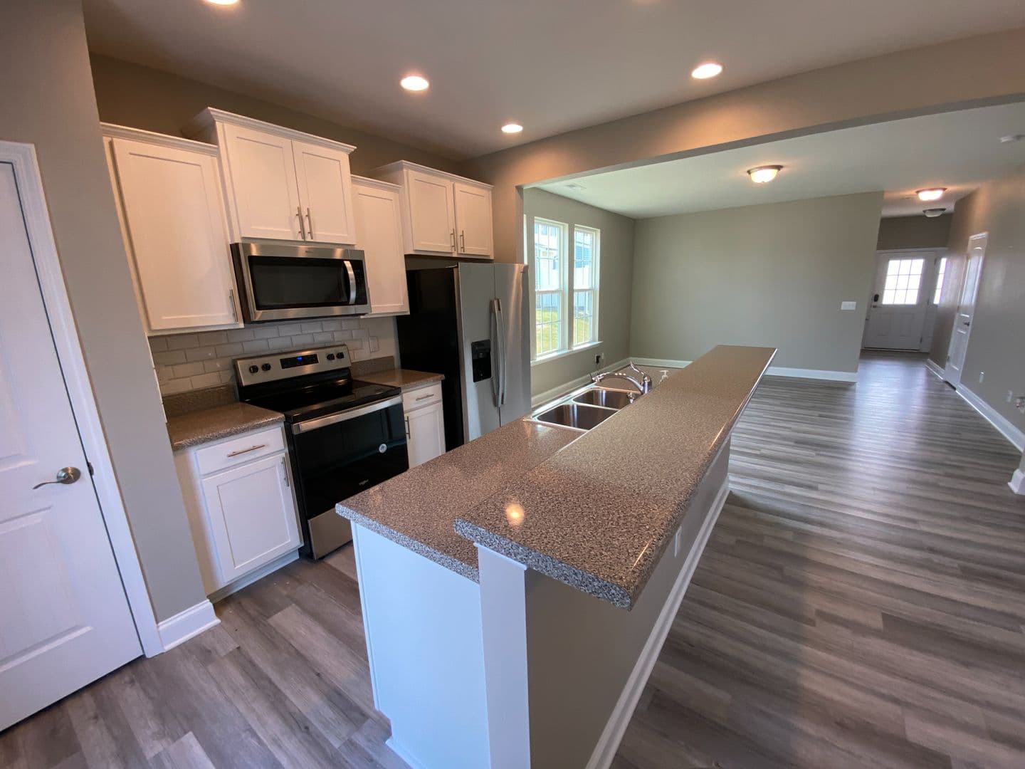 Raleigh House: 4707 Princess Lita Way