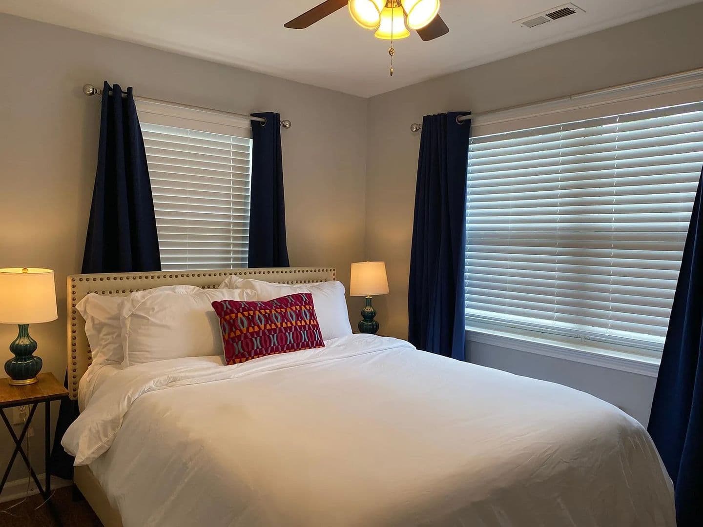 Atlanta House: 1121 Jones Ave