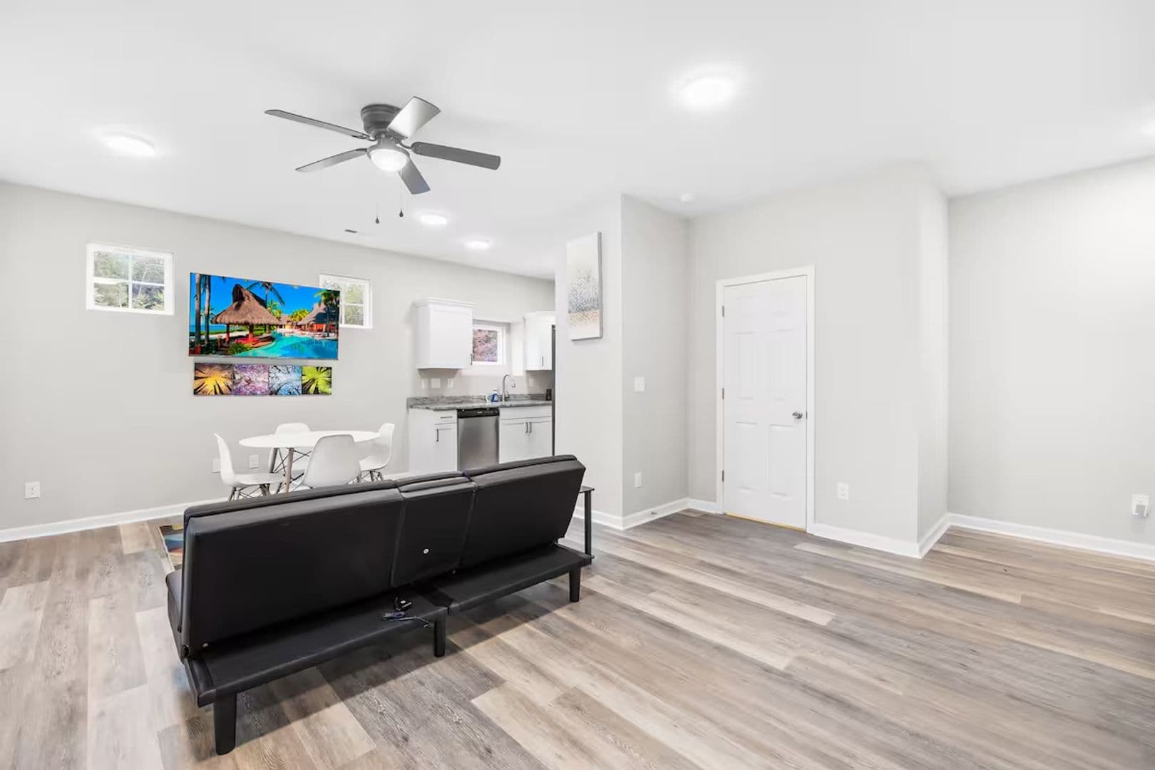 Clover House: 614 Kings Mountain St