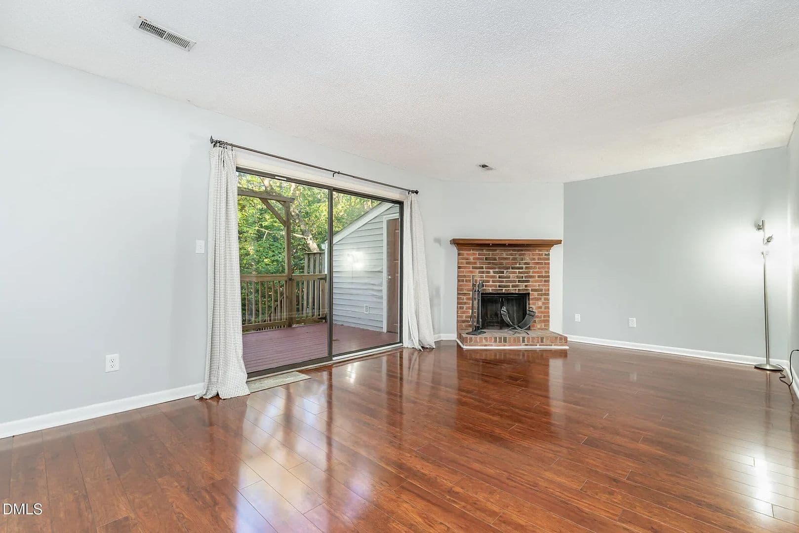 Raleigh House: 7320 Sandy Creek Dr