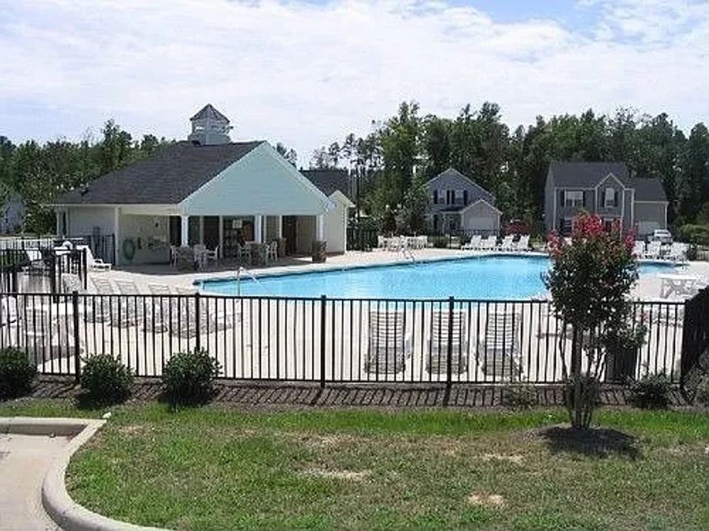 Morrisville House: 422 Plank Bridge Way