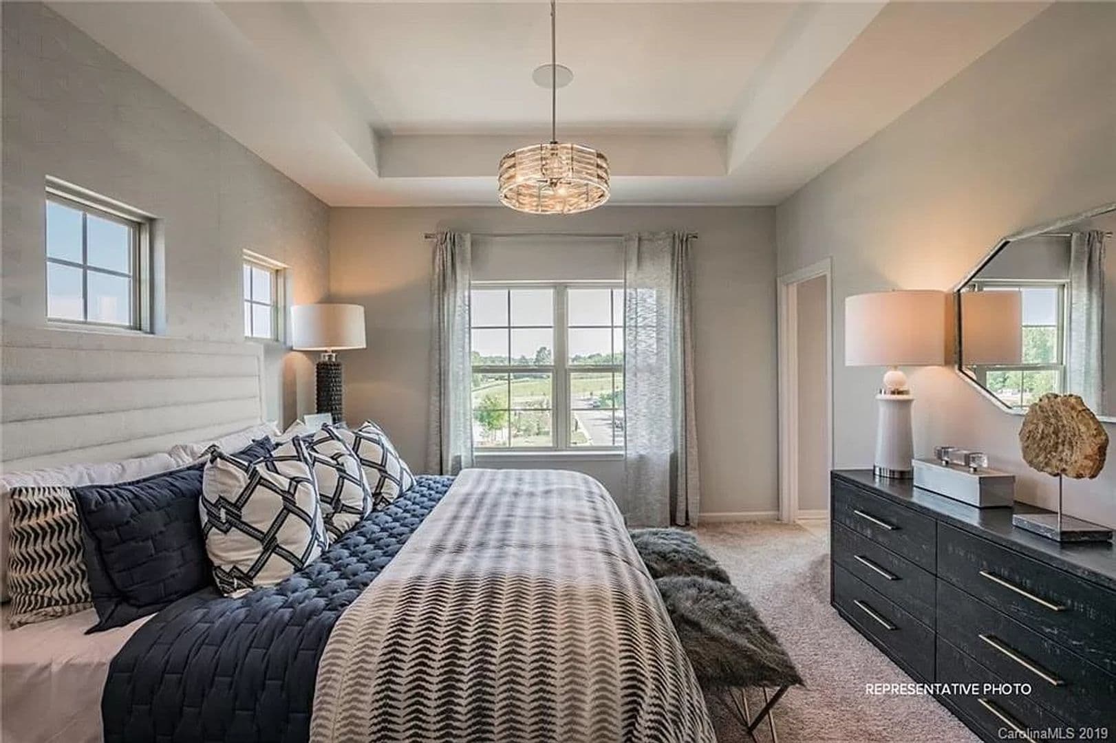 Charlotte House: 9436 Ainslie Downs St