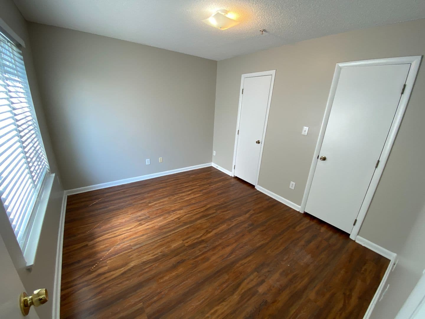 Raleigh House: 1251 #002 University Ct