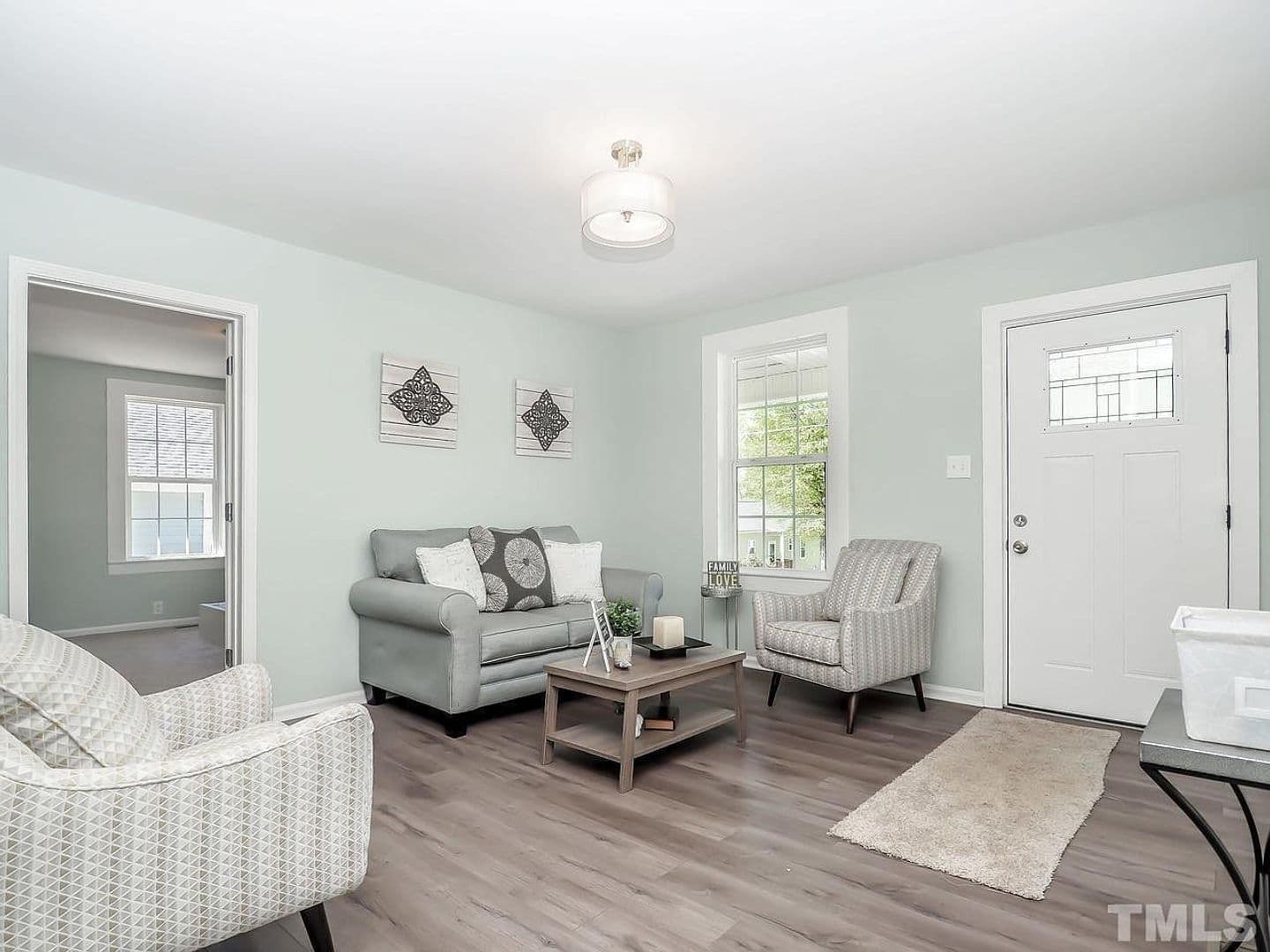 Durham House: 1104 Chester St