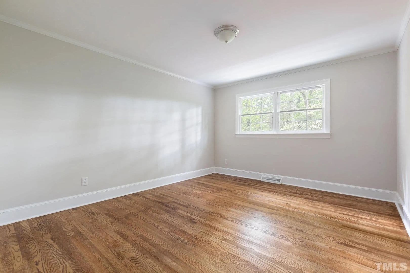 Raleigh House: 4600 Joyner Pl
