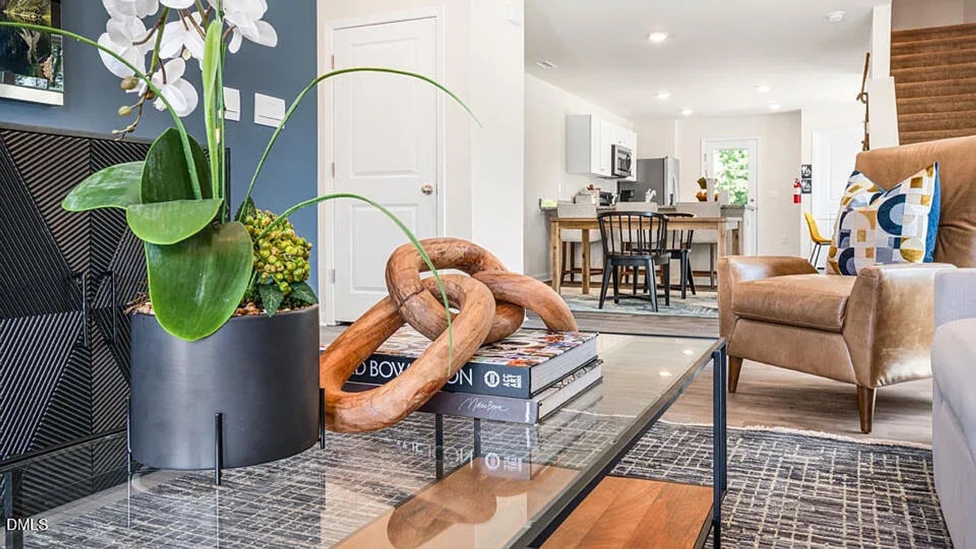 Raleigh House: 8510 Beckett Chase Wy