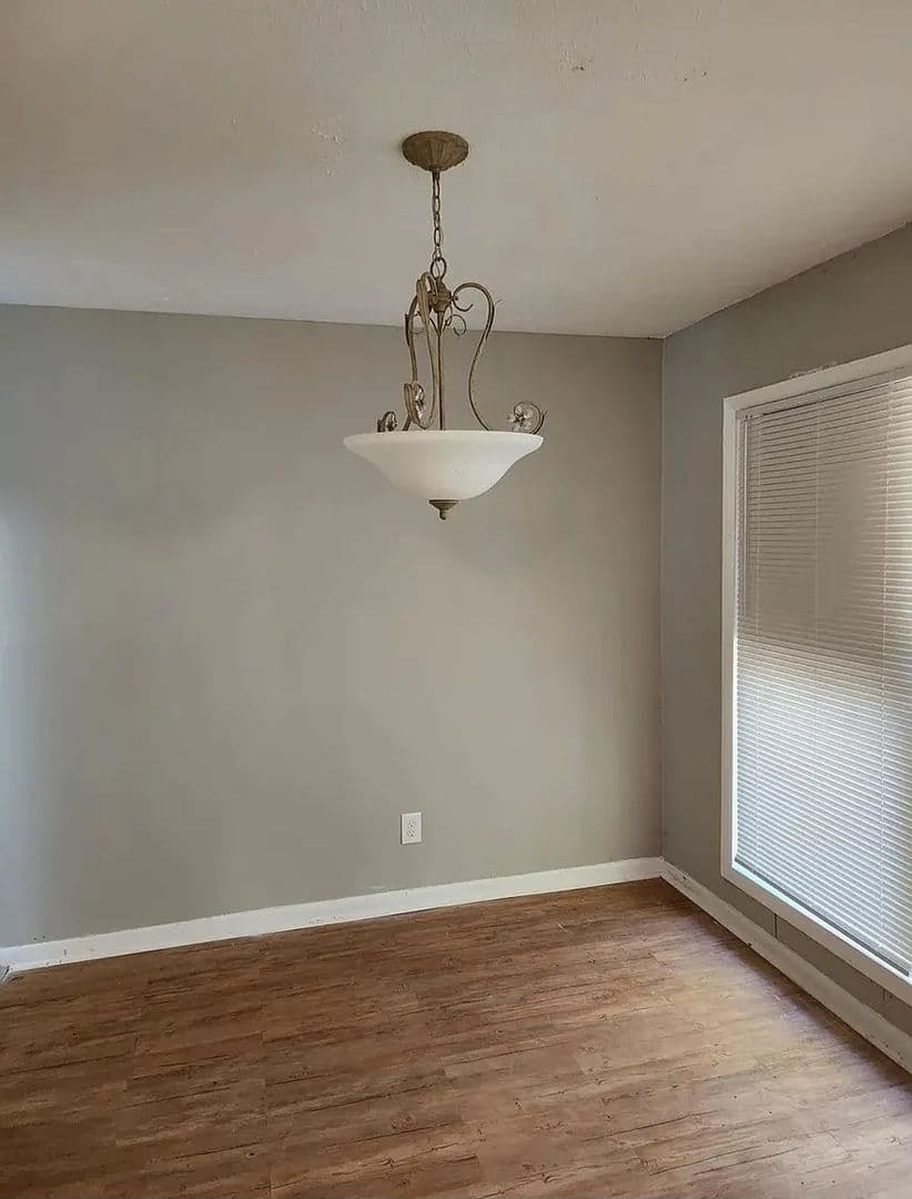 Forest Park House: 177 Governors Dr