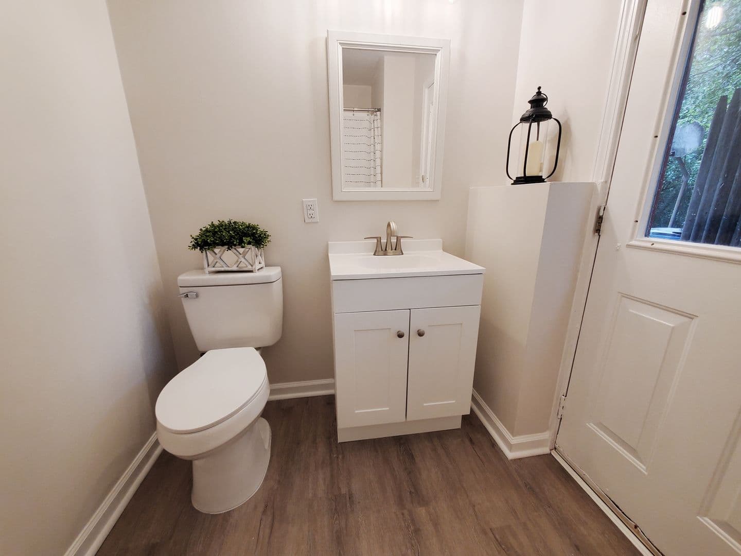 Raleigh House: 2824 Henslowe Dr