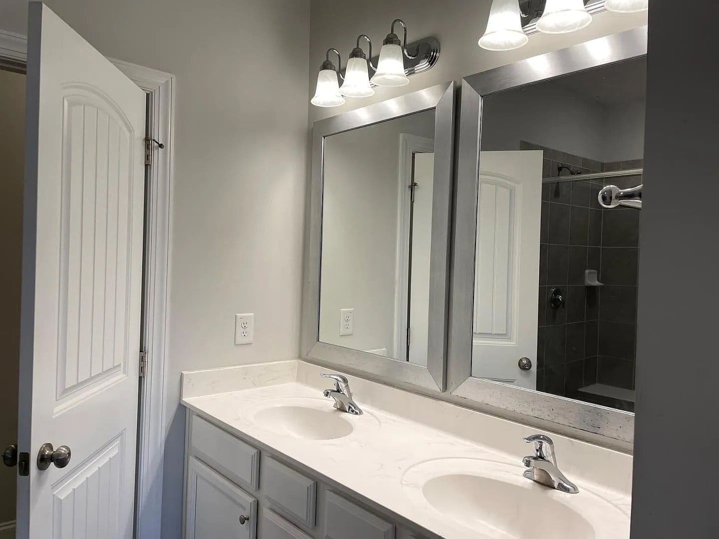 Durham House: 1330 Farm Pond Trail