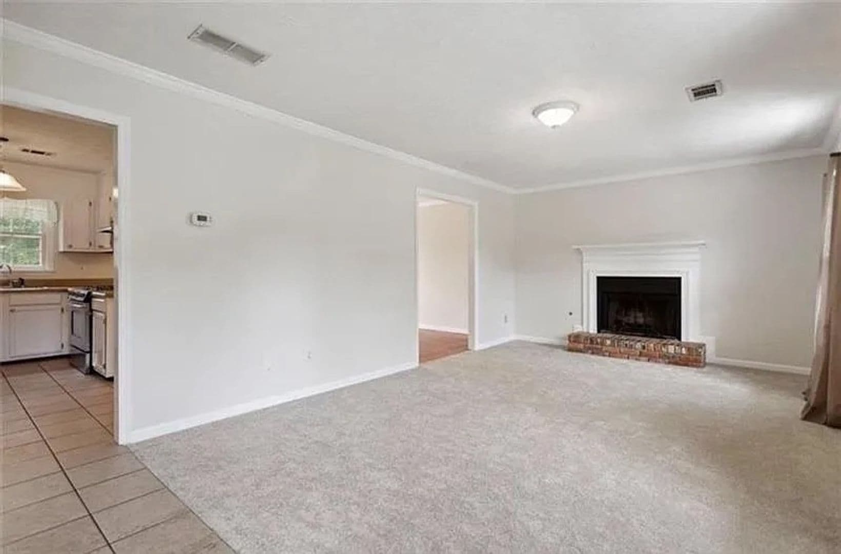 Snellville House: 3081 Brooks Dr