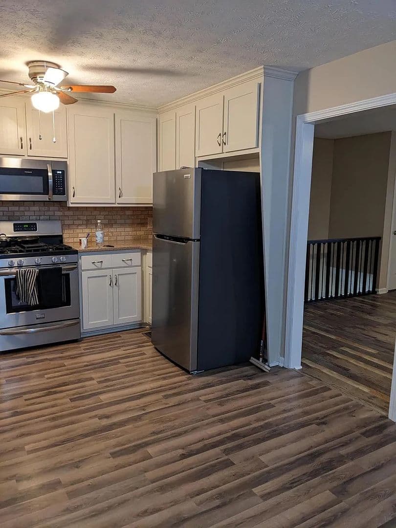 Marietta House: 450 Karl Ct