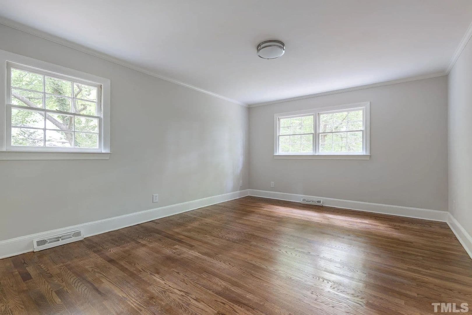 Raleigh House: 4600 Joyner Pl
