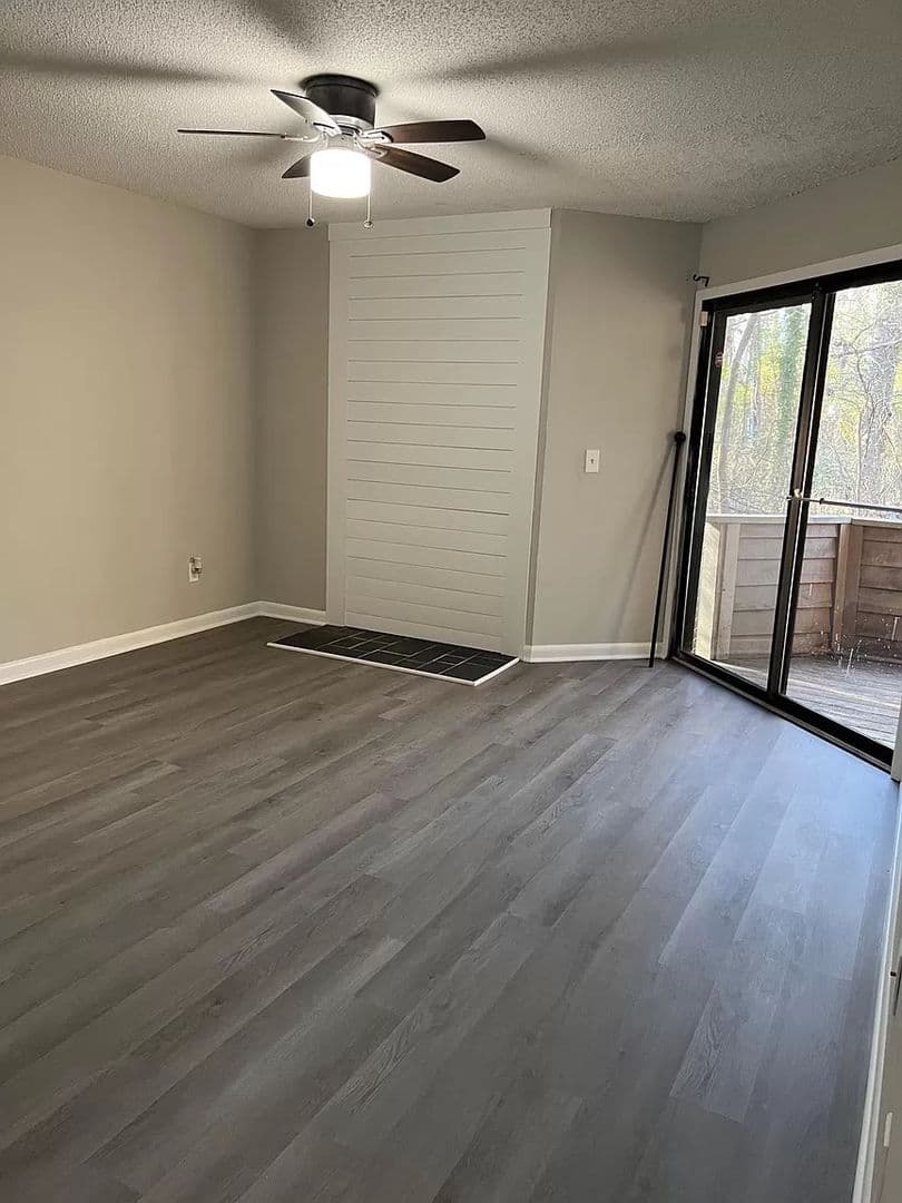 Charlotte House: 4408 Sharon Chase Dr