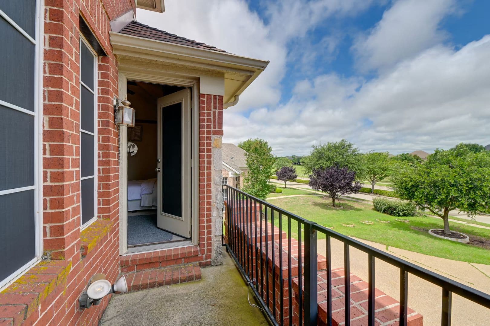 Grand Prairie House: 3015 England Pkwy