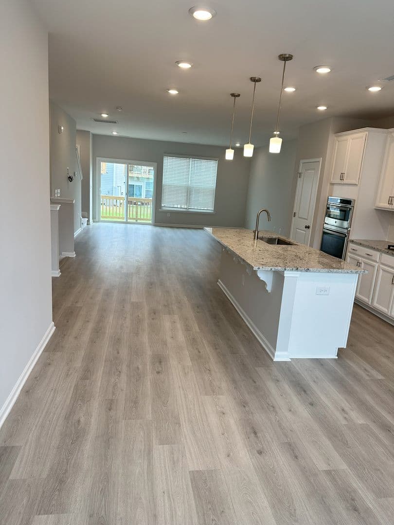 Apex House: 2802 Austin Falls Sta