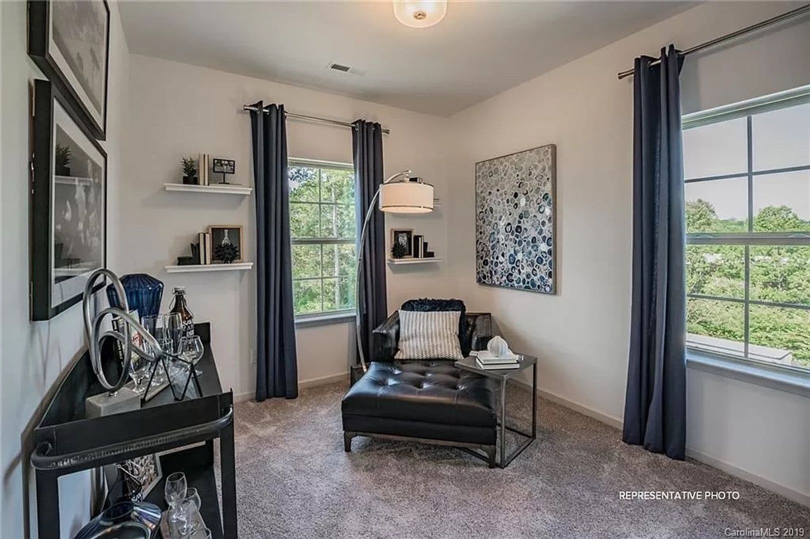 Charlotte House: 9436 Ainslie Downs St