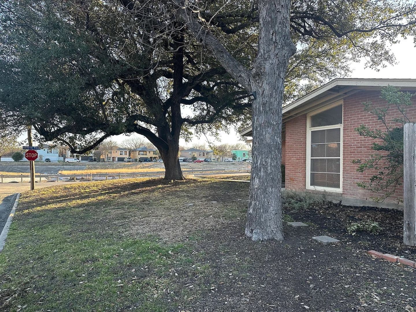 San Antonio House: 1203 Arroya Vista Dr