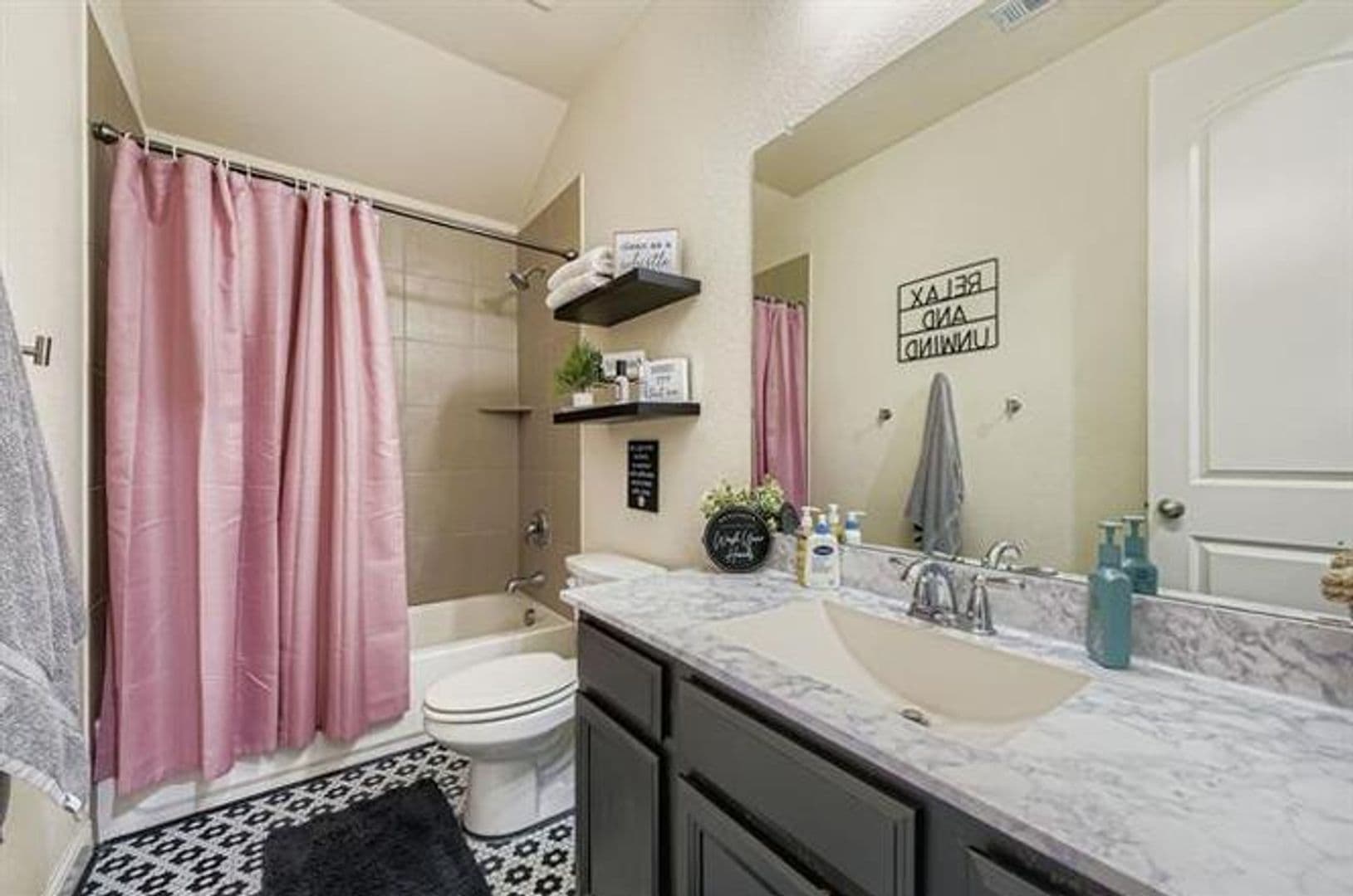 Fort Worth House: 5709 Broad Bay Ln