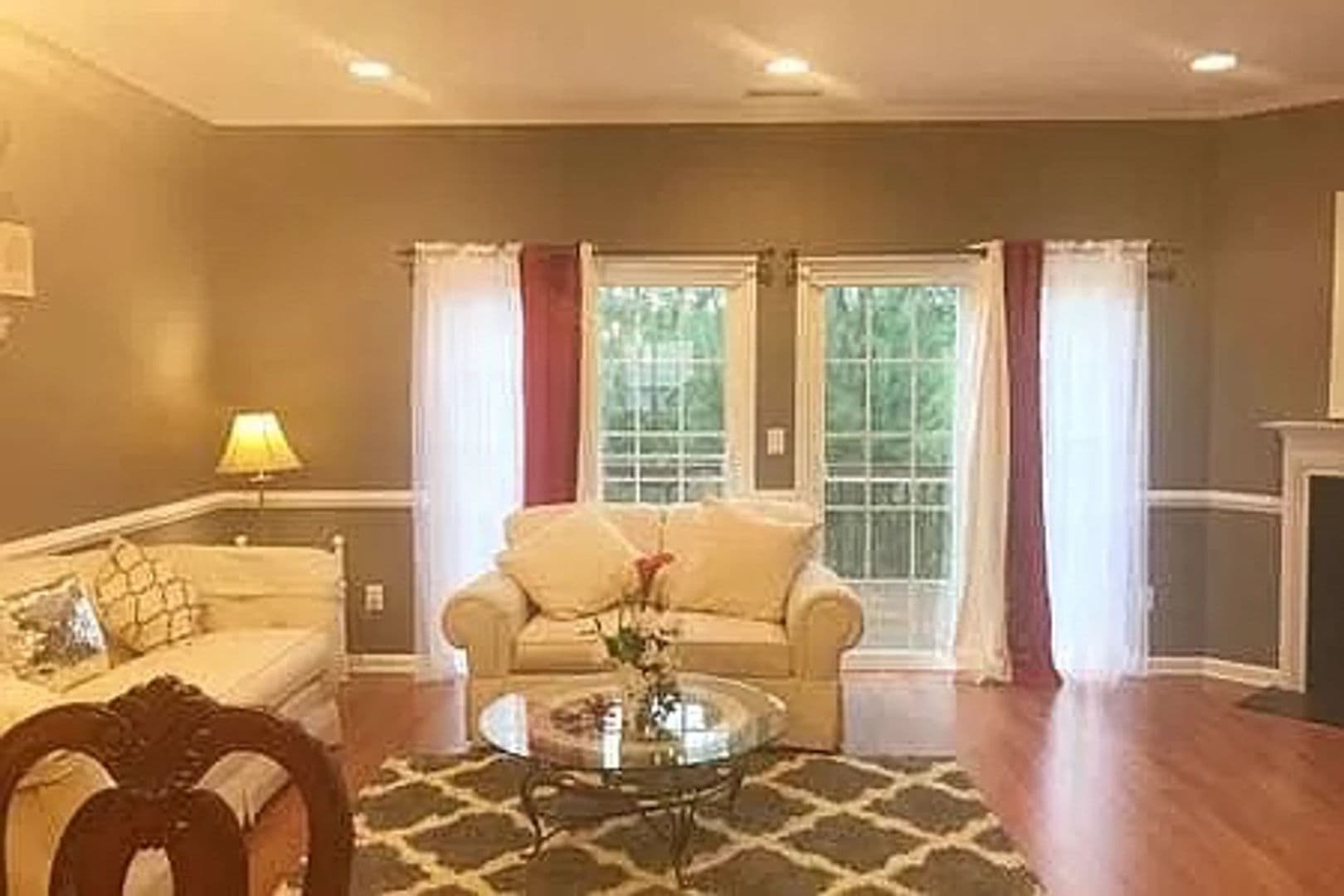 Cary House: 116 Linden Park Ln