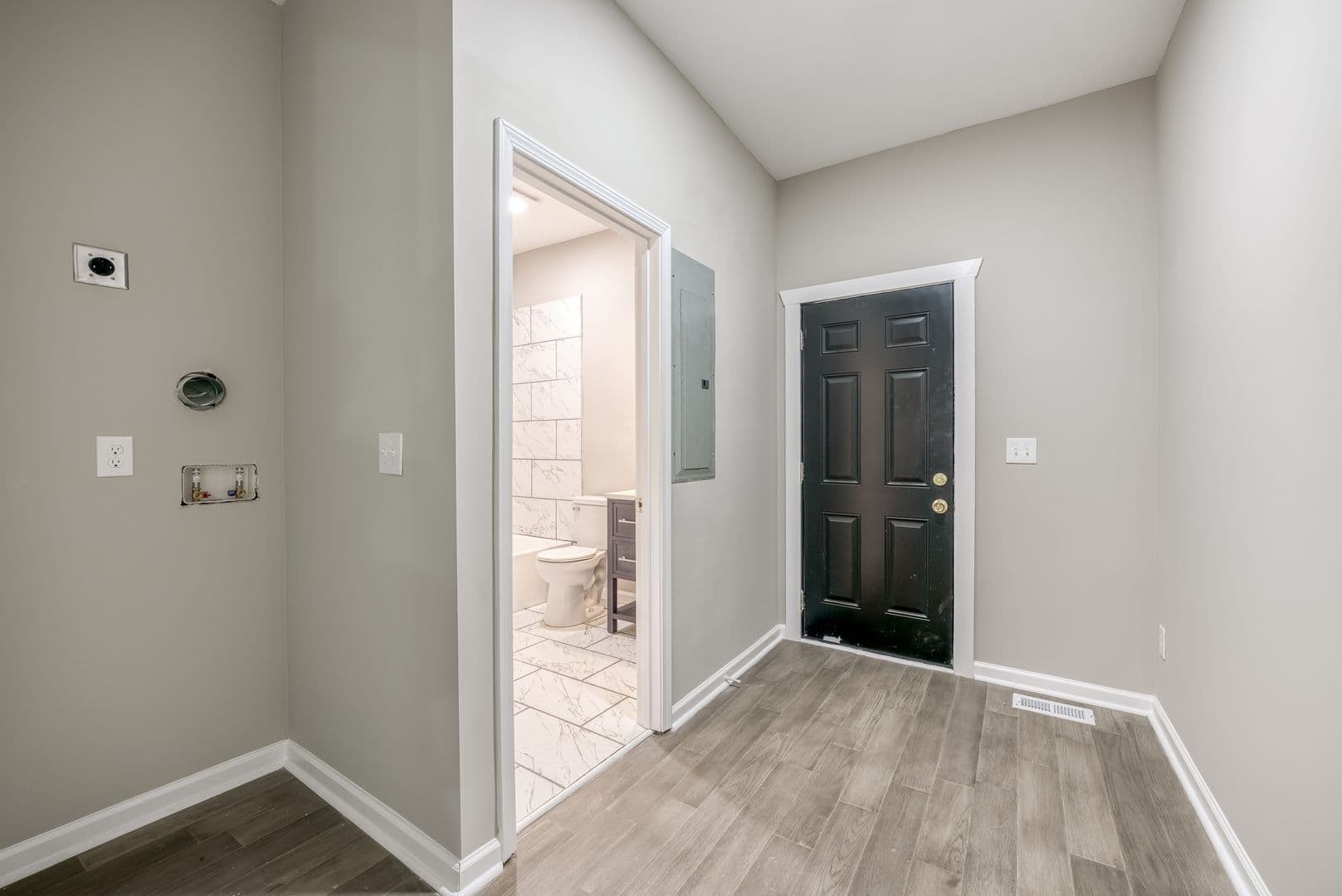 Atlanta House: 1449 Athens Ave SW