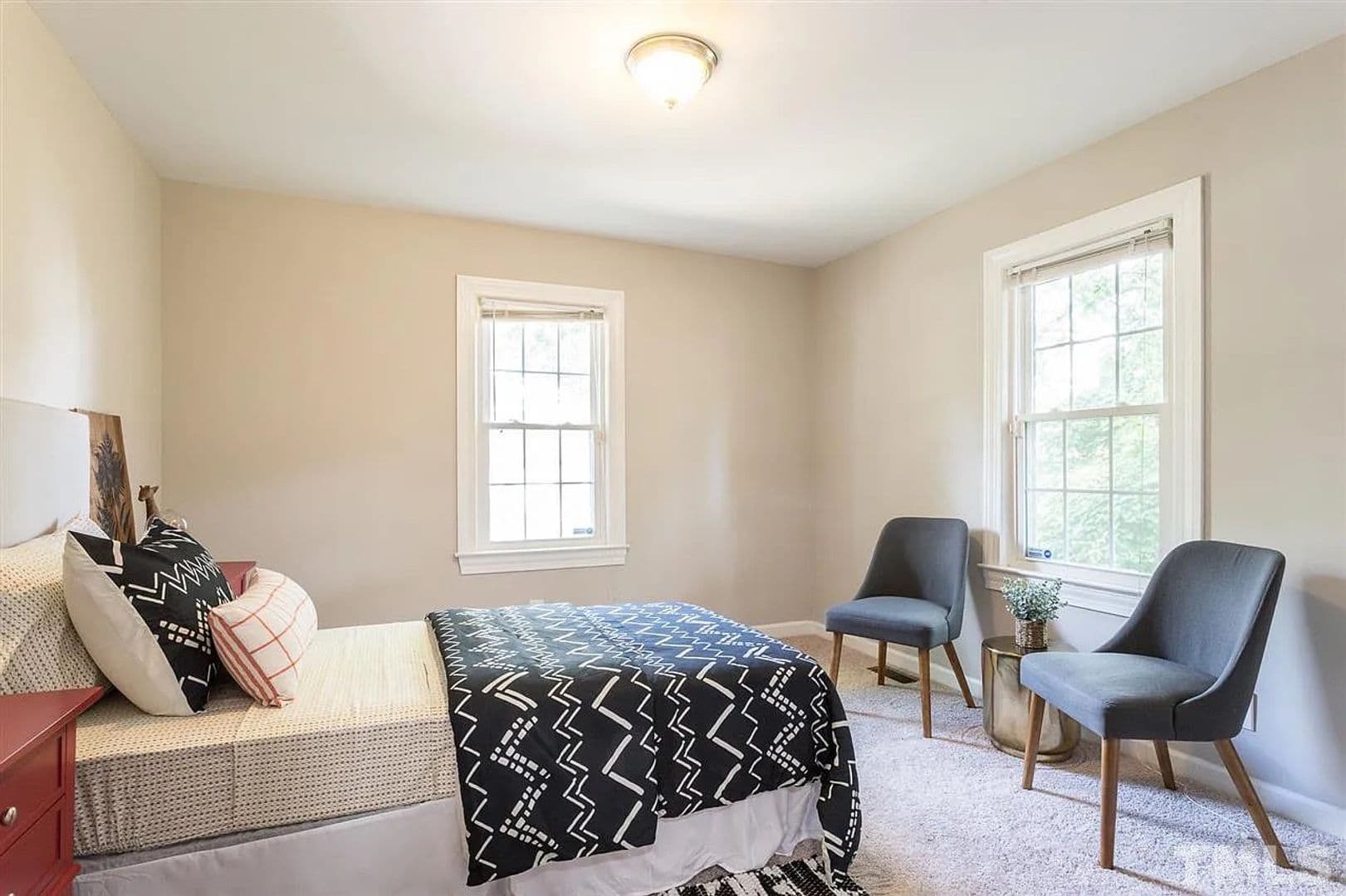 Raleigh House: 2923 Okelly St