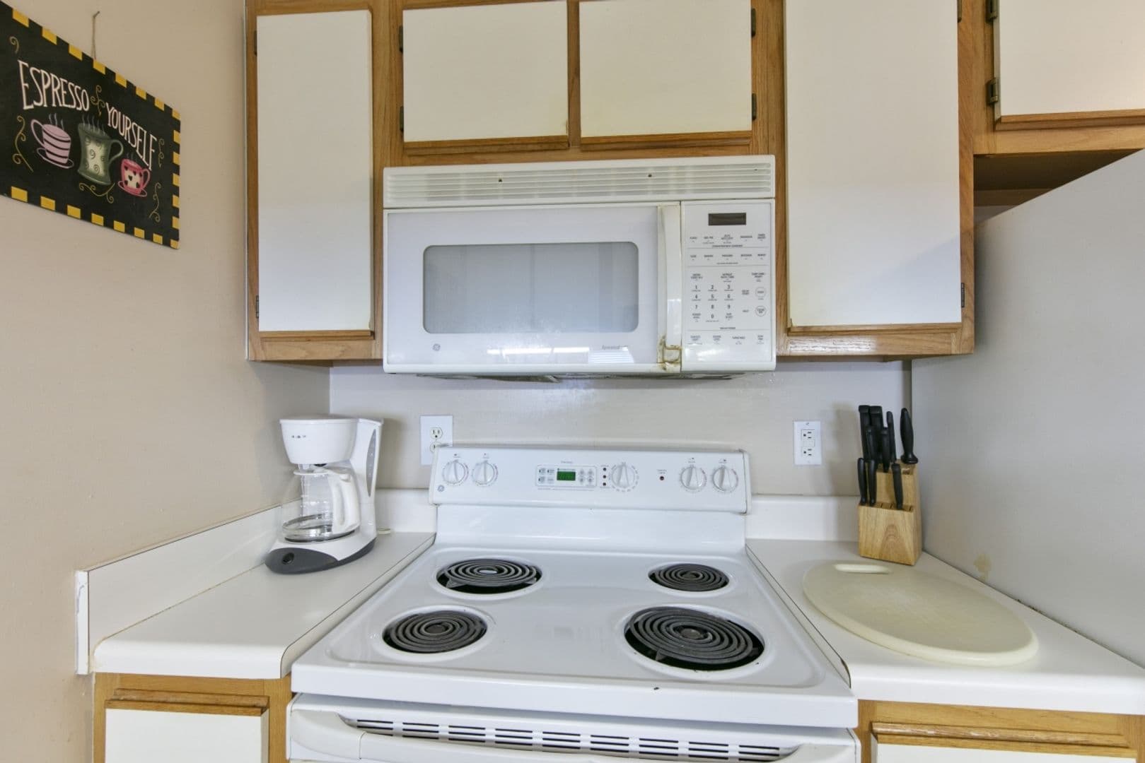Raleigh House: 1251 #002 University Ct