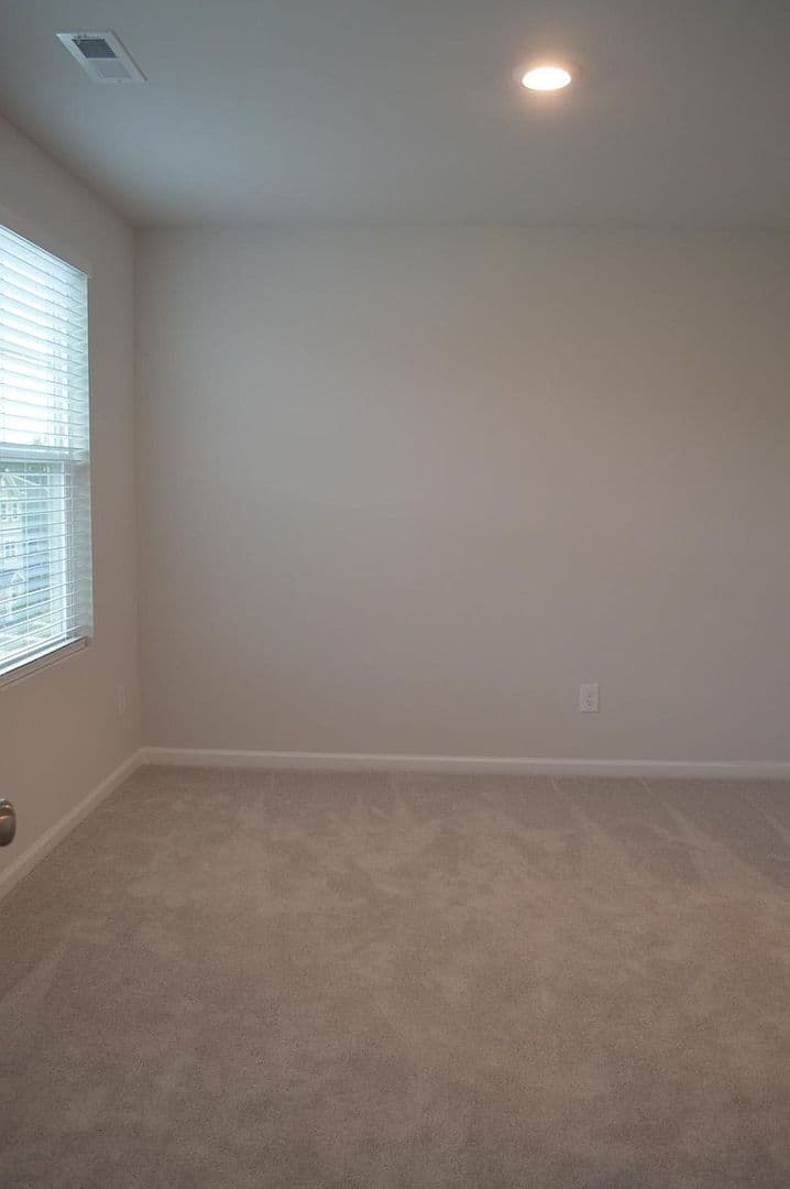 Raleigh House: 4938 Southern Magnolia Dr