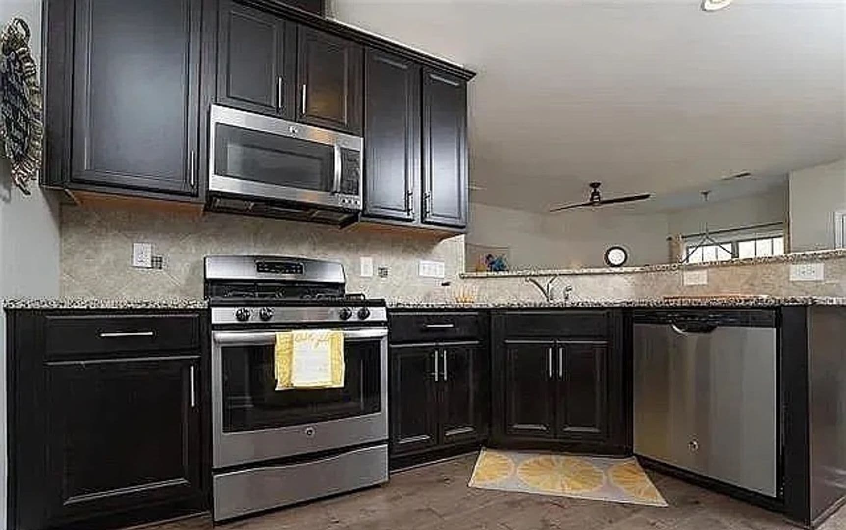 Holly Springs House: 235 Cypress Hill Ln
