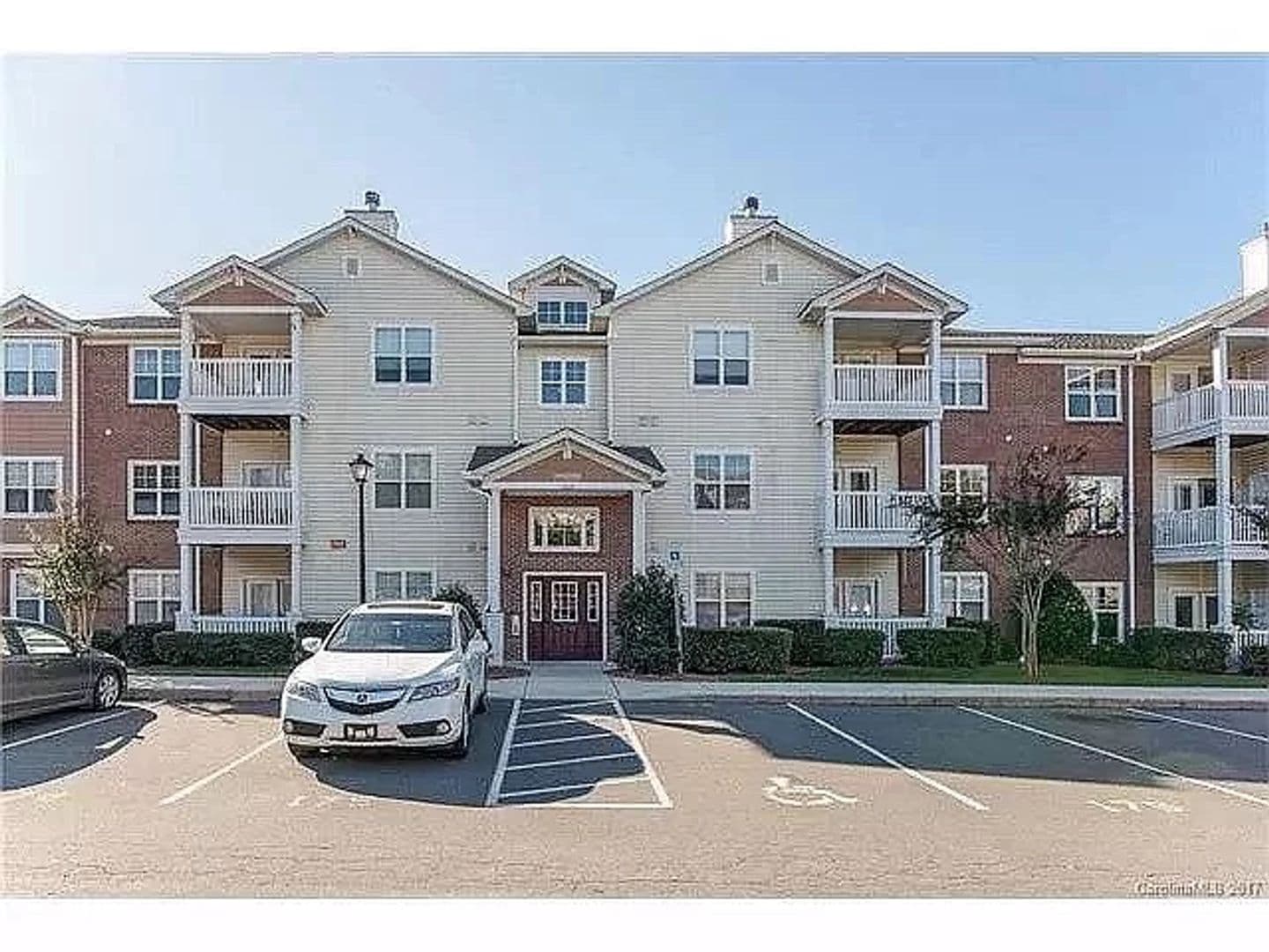 Charlotte House: 11272 Hyde Point Ct