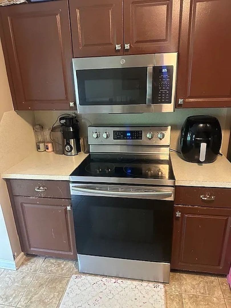 Lithonia House: 6176 Valley Green Rd