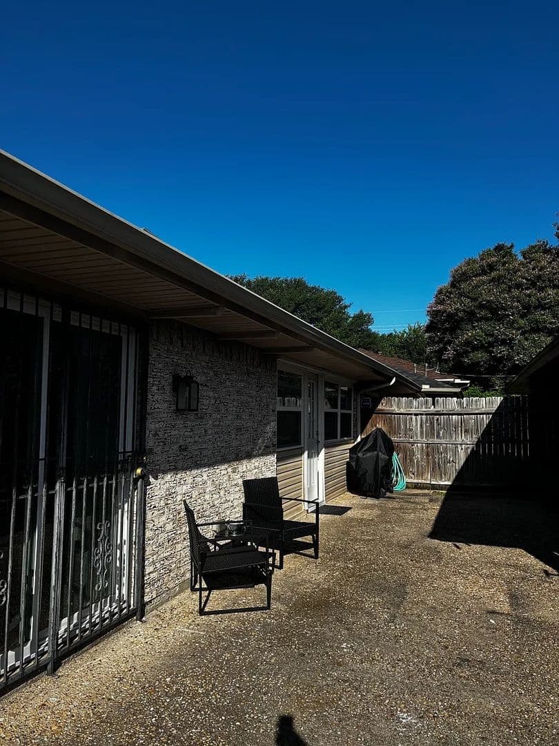 Fort Worth House: 8300 El Retiro Rd