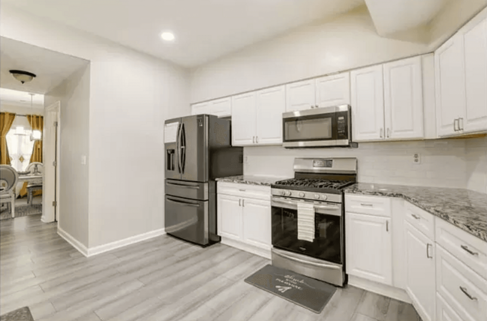 Lithonia House: 7136 Woodstone Dr