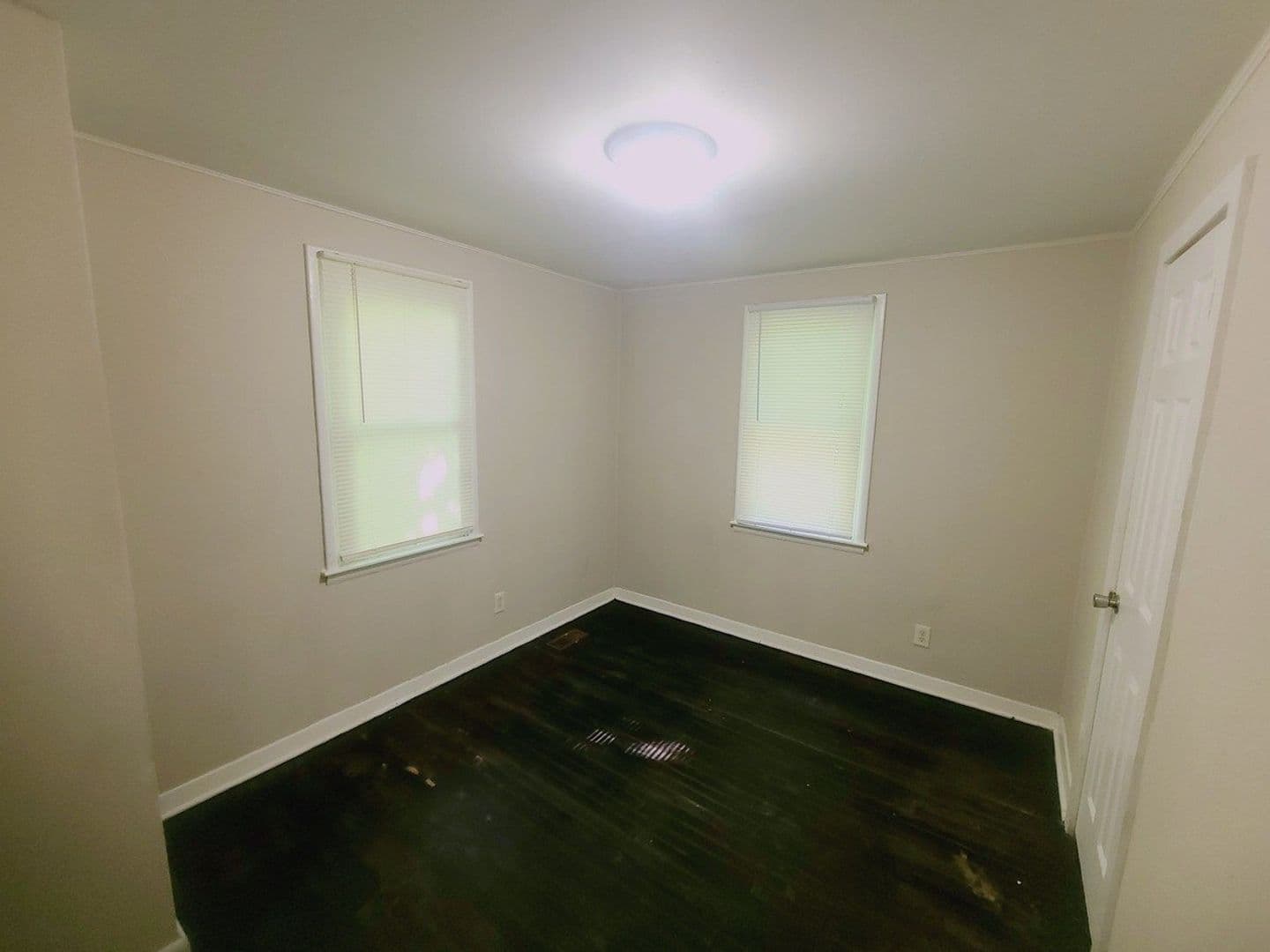 Charlotte House: 2620 Celia Ave