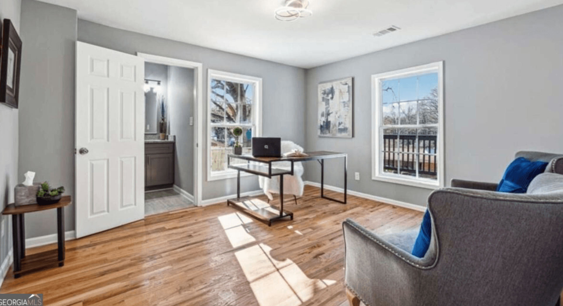 College Park House: 3482 Atlanta St