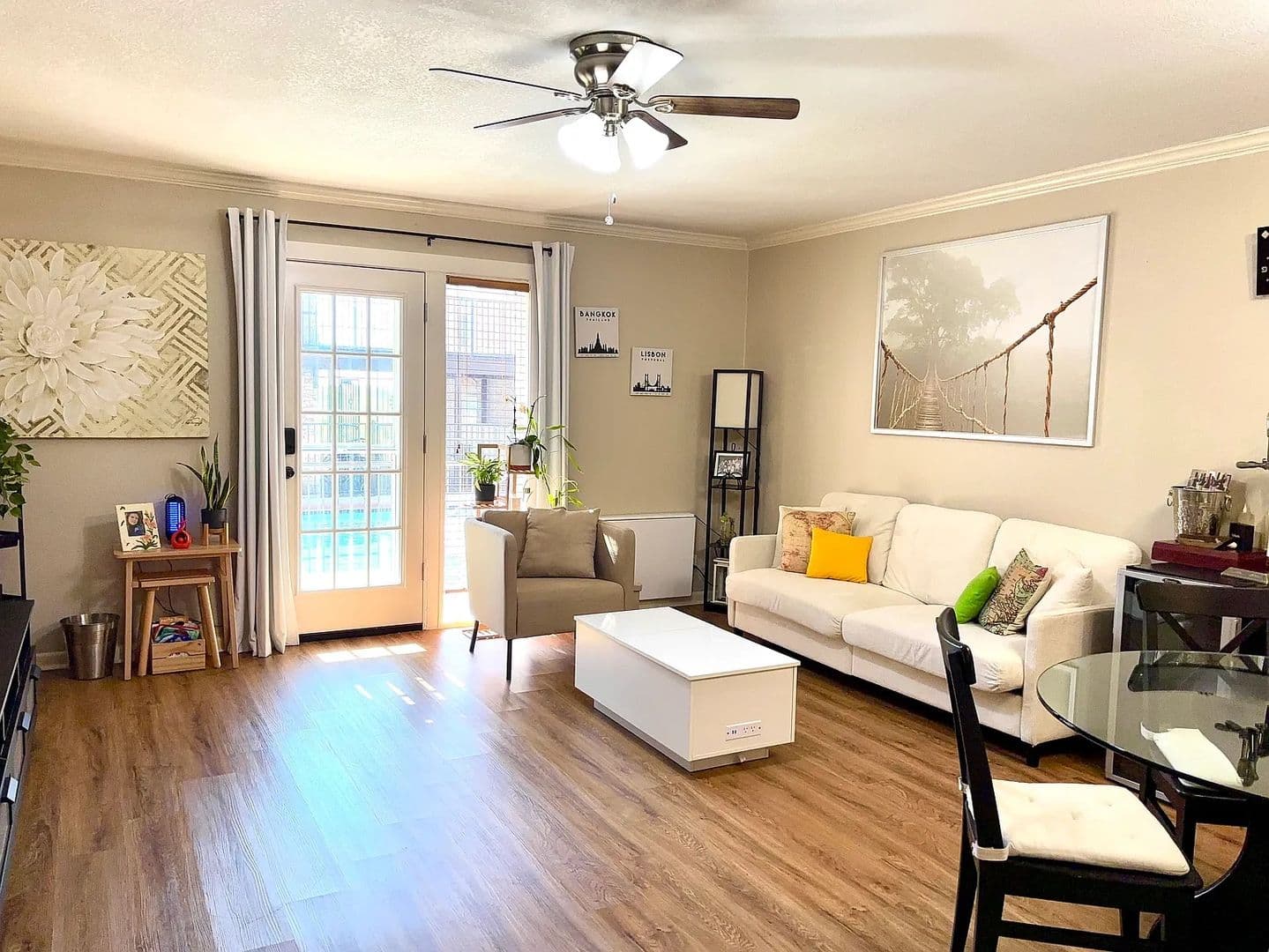 Austin House: 6501 E Hill Dr