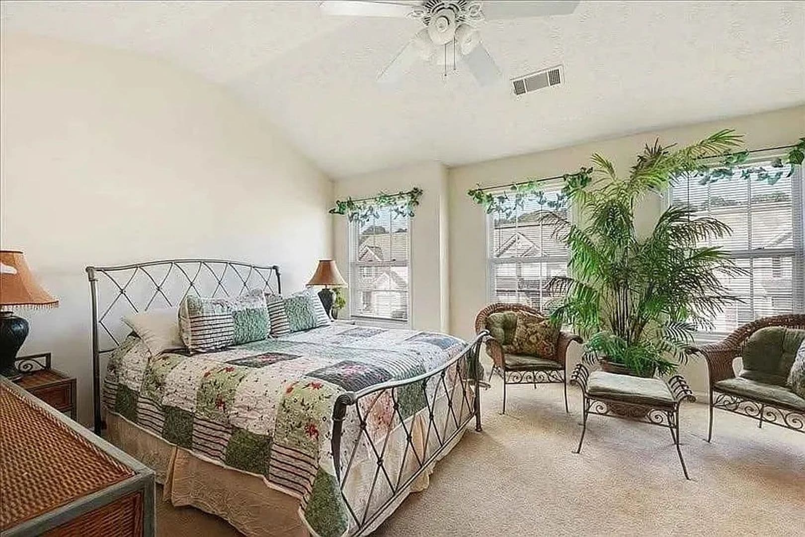 Cumming House: 3032 Kentmere Dr