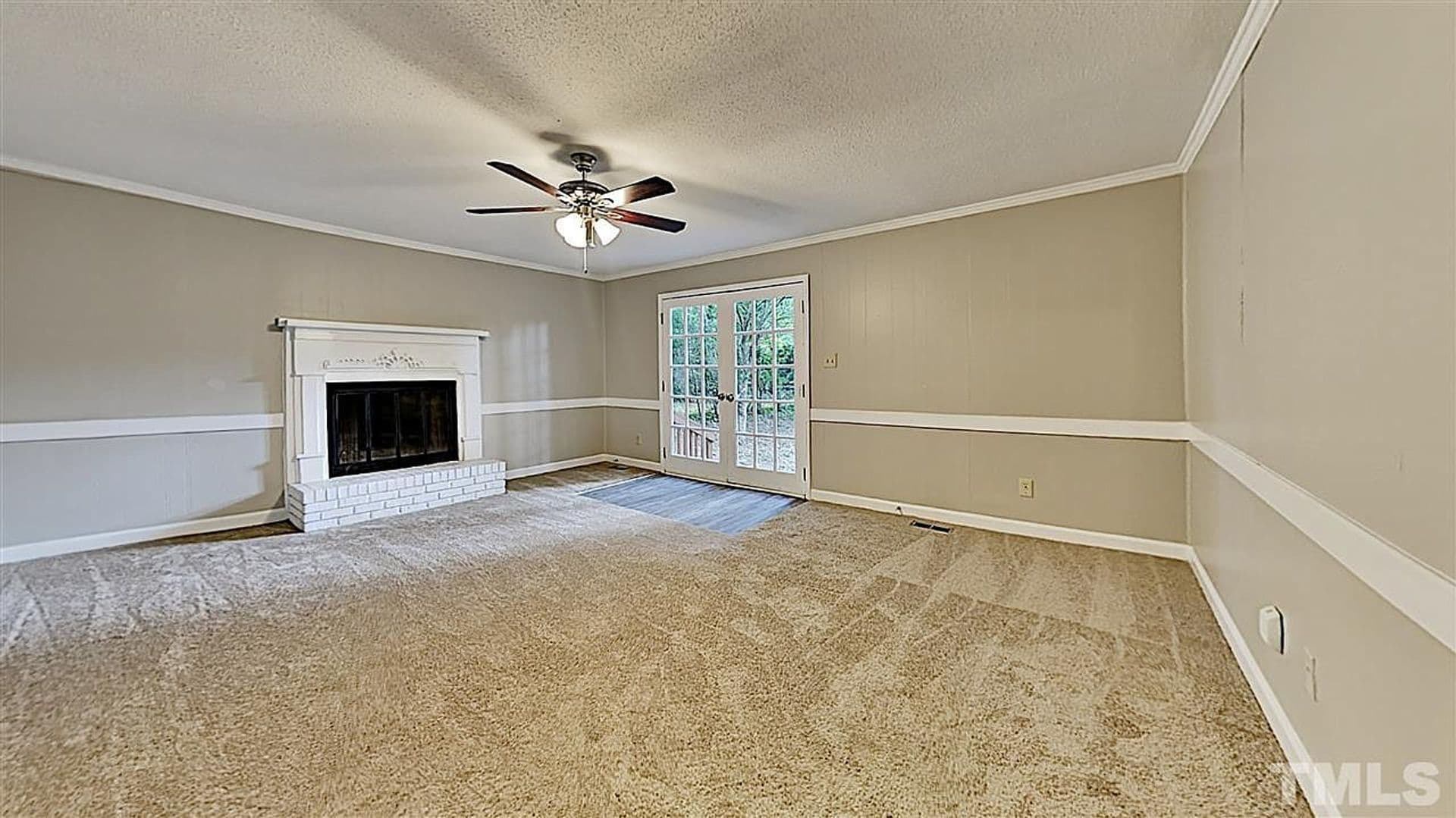 Raleigh House: 216 Woods Ream Dr