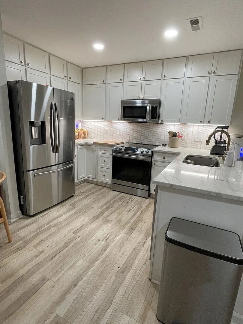Raleigh House: 1901 Trailwood Heights Ln