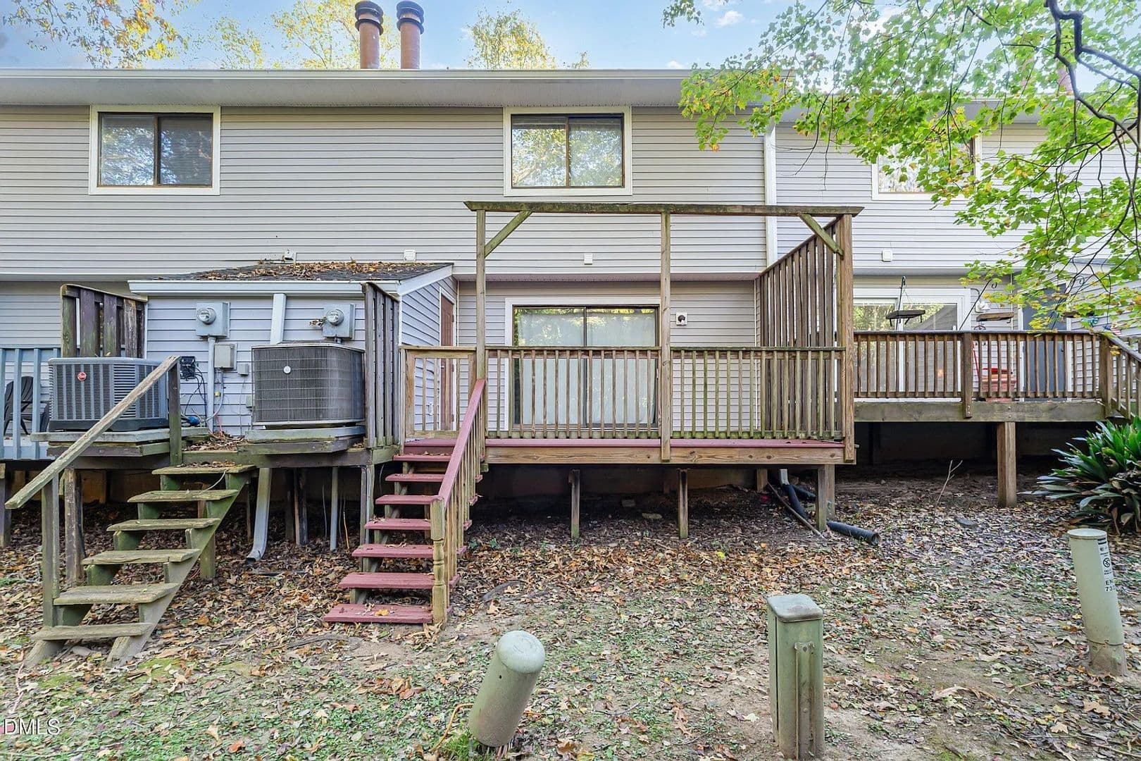 Raleigh House: 7320 Sandy Creek Dr