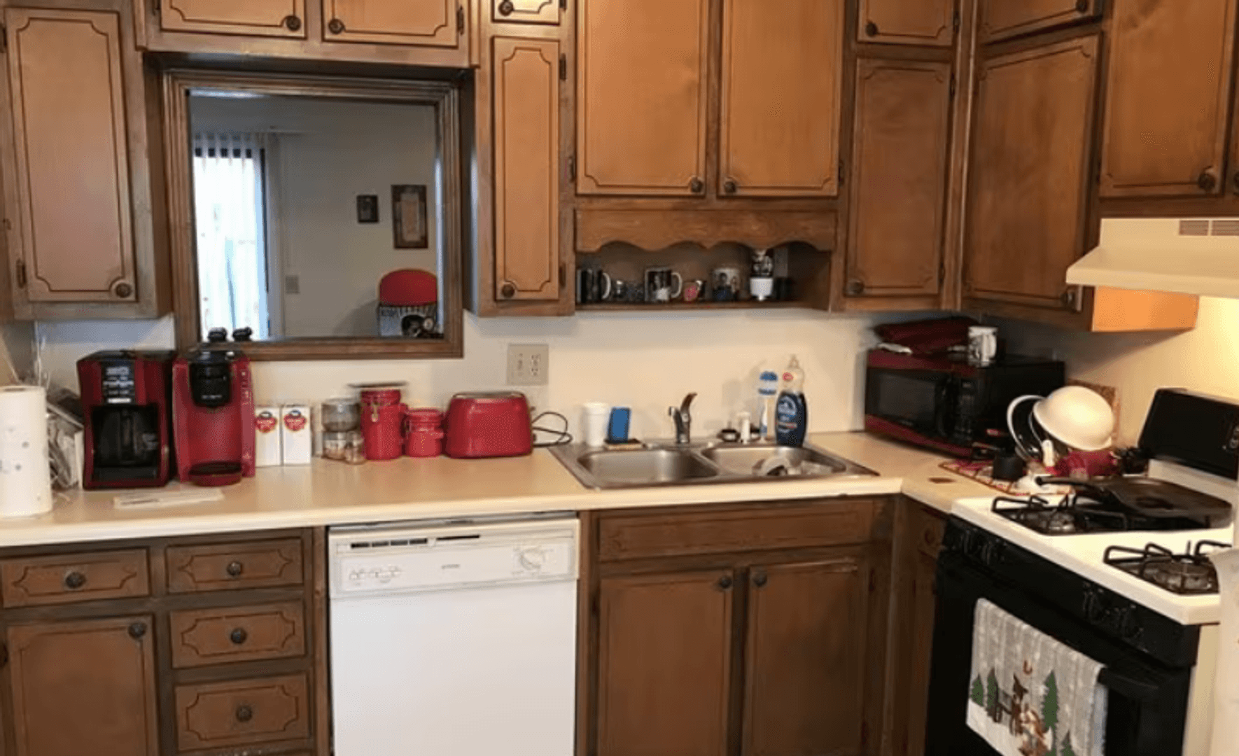 Lawrenceville House: 1945 Patterson Cir