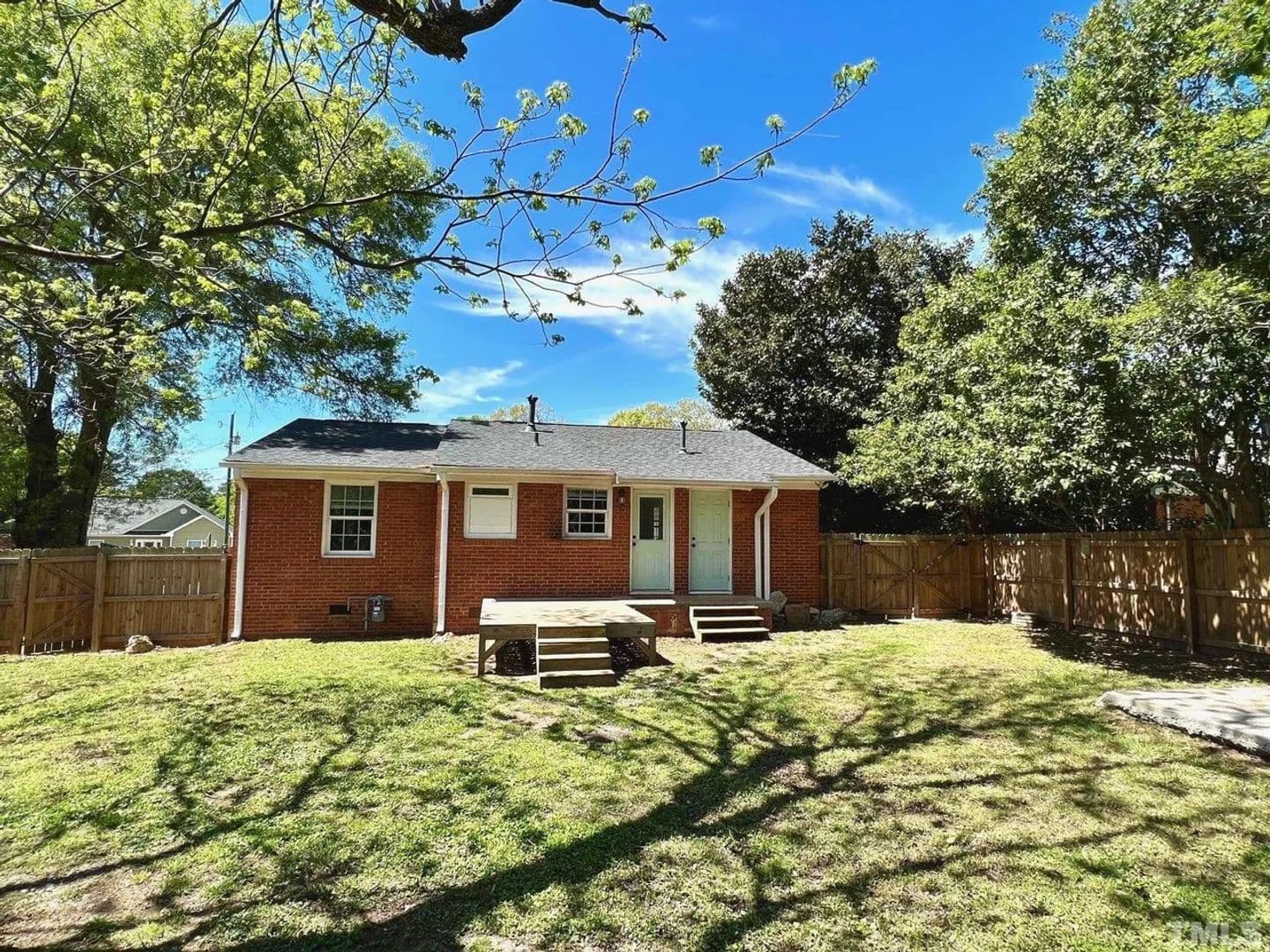 Raleigh House: 1206 Downing Rd