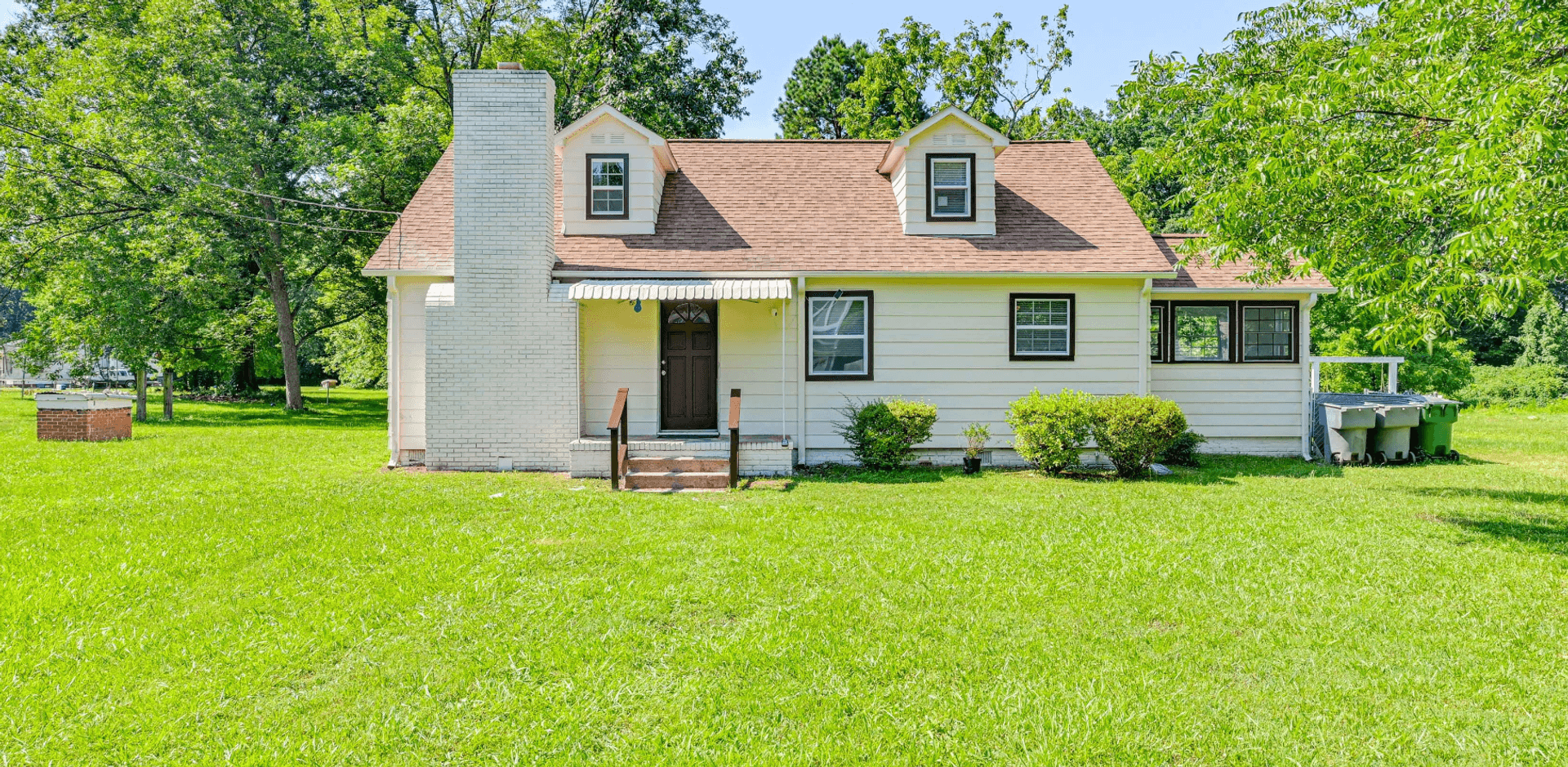 Charlotte House: 611 Austin Dr