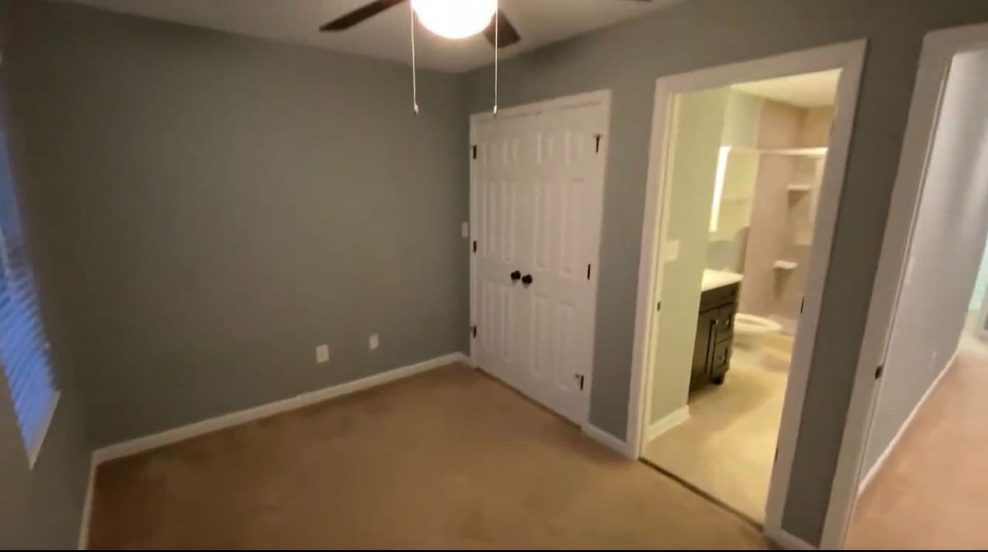 Raleigh House: 129 Pineland Cir